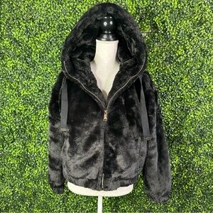 Nwt Philosophy Black faux fur hooded Jacket nwt size medium